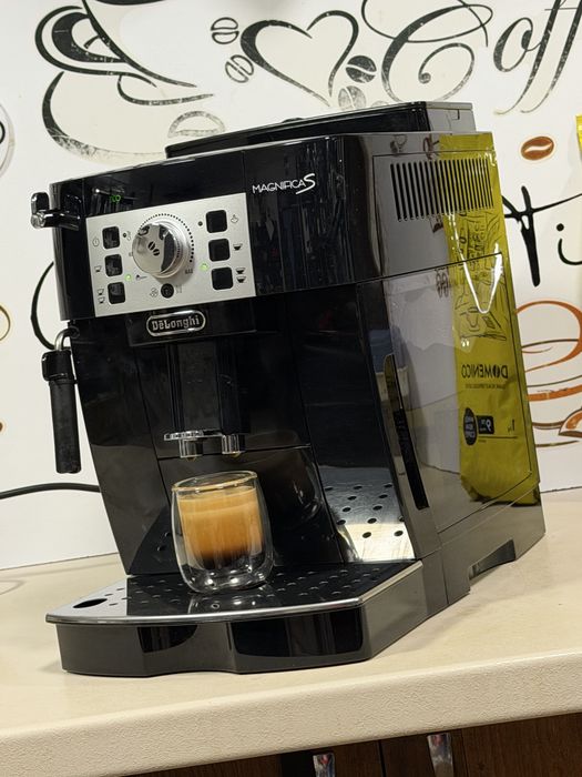 Кафемашина кафе автомат delonghı magnifica S с гаранция