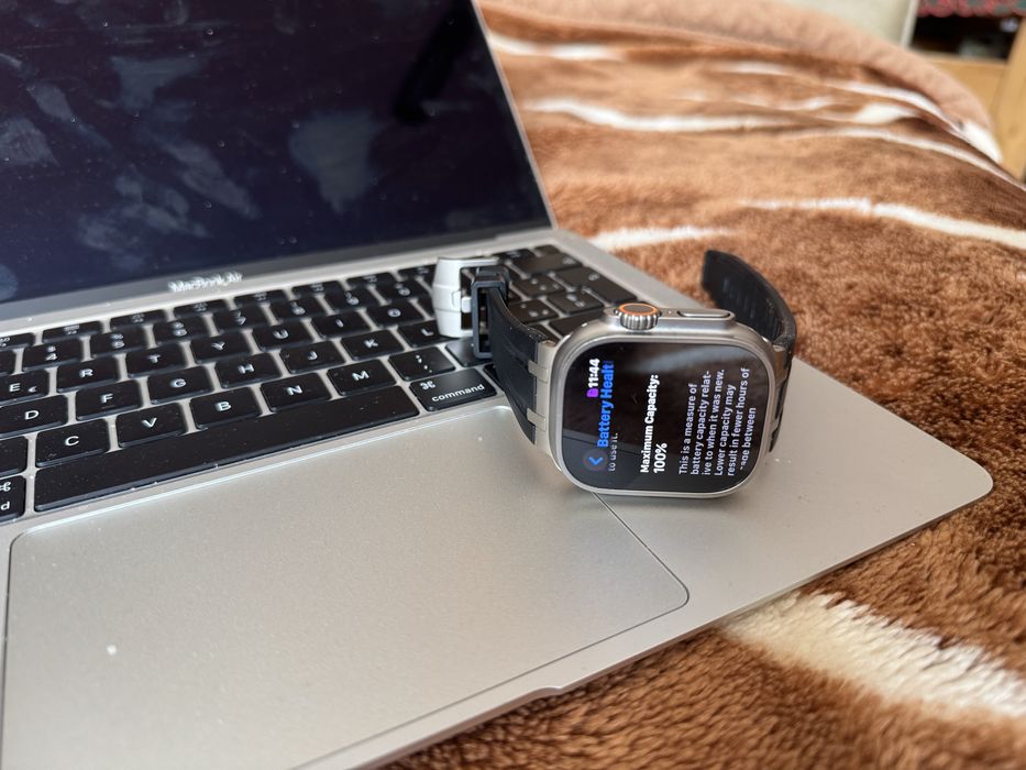 Apple iwatch Ultra nou 100% baterie