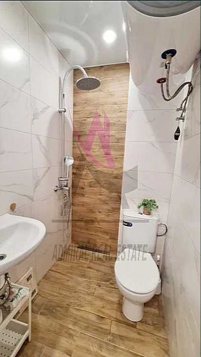 Дава се под наем Едностаен апартамент в Варна, Лятно кино Тракия - 30 кв.м за 325 € - Снимка #1