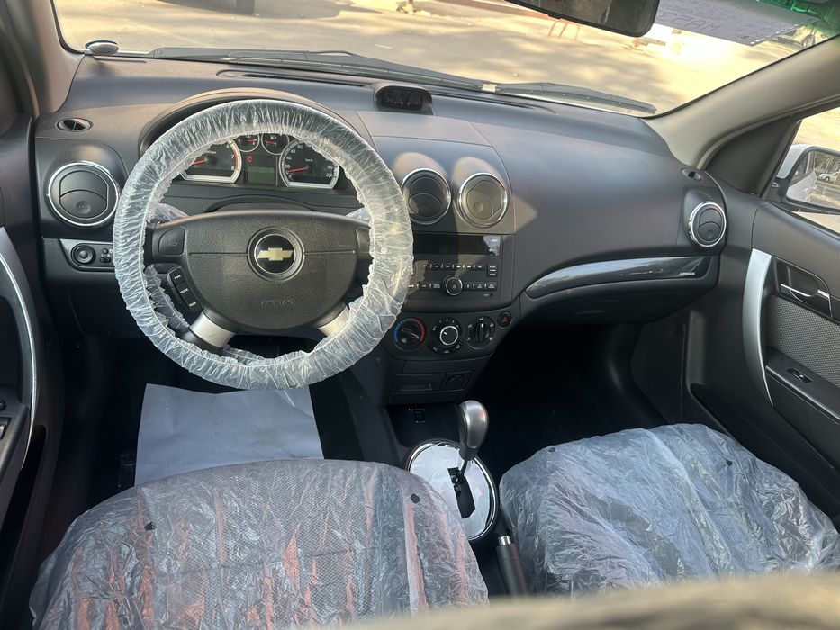 Nexia 3 sotiladi avtomat