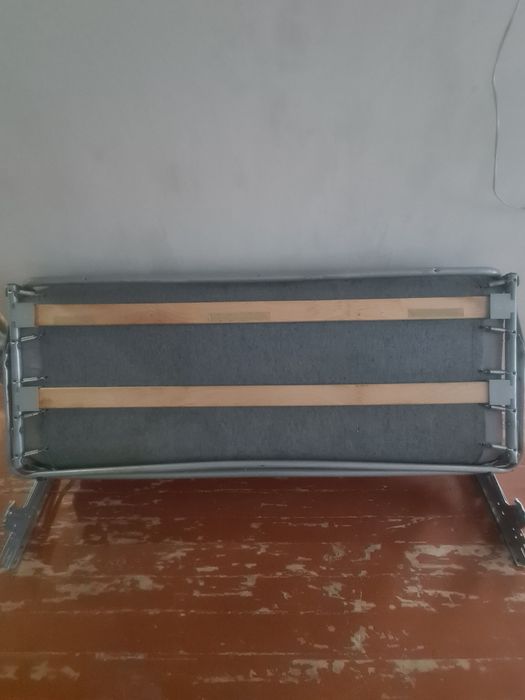 Отдам     даром   раскладушку