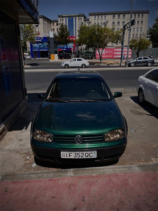Продается Volkswagen Golf 4
