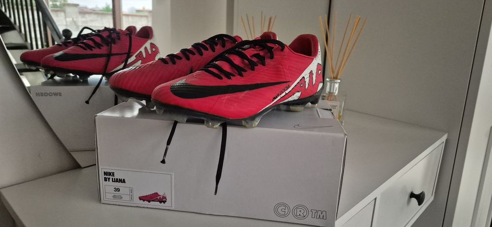 Ghete fotbal crampoane Nike Mercurial personalizate