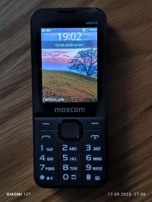 Maxcom MM248 black