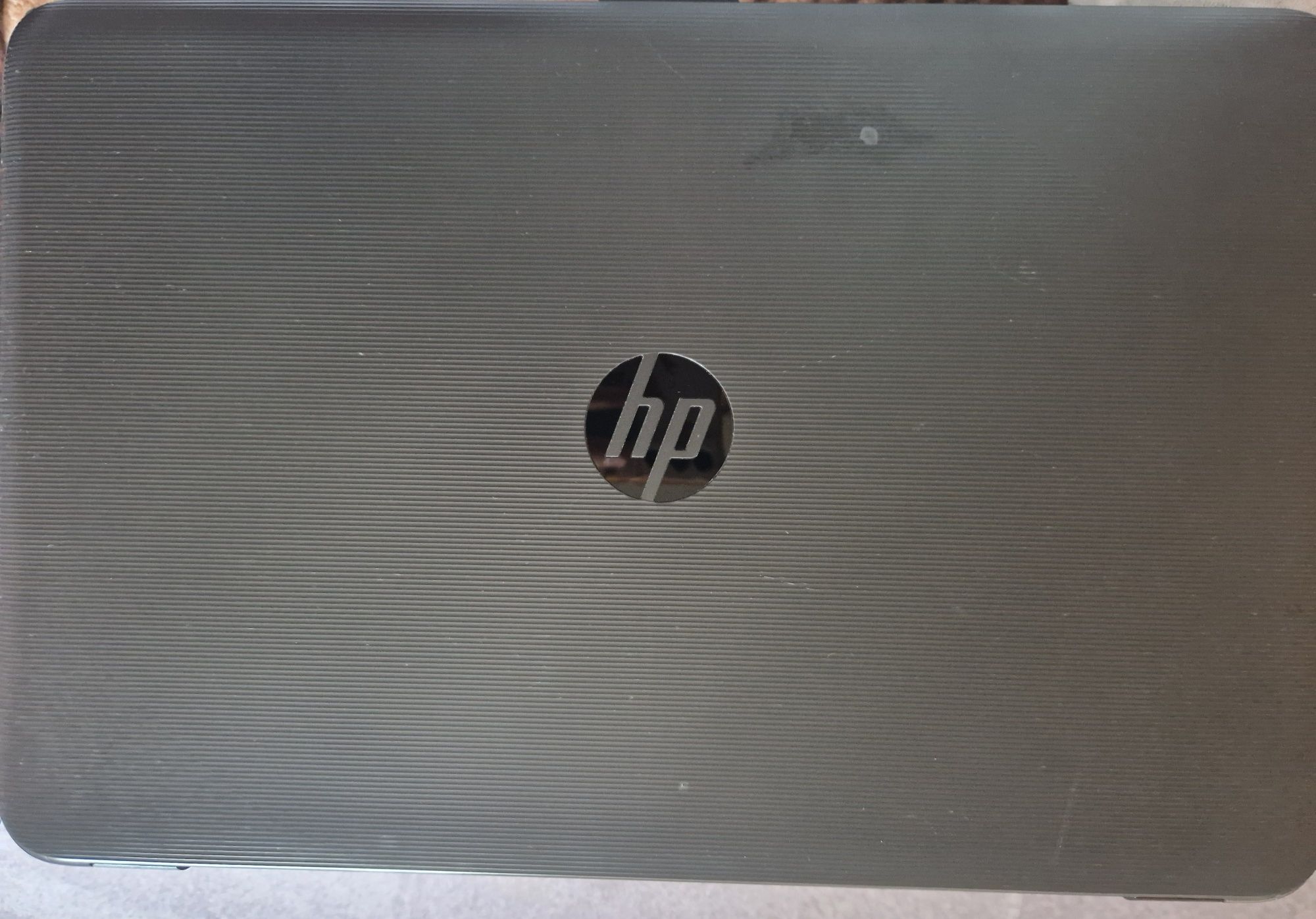 Laptop HP 250 G5 - 15,6",i3,4GB RAM , Windows 10,gata de folosit