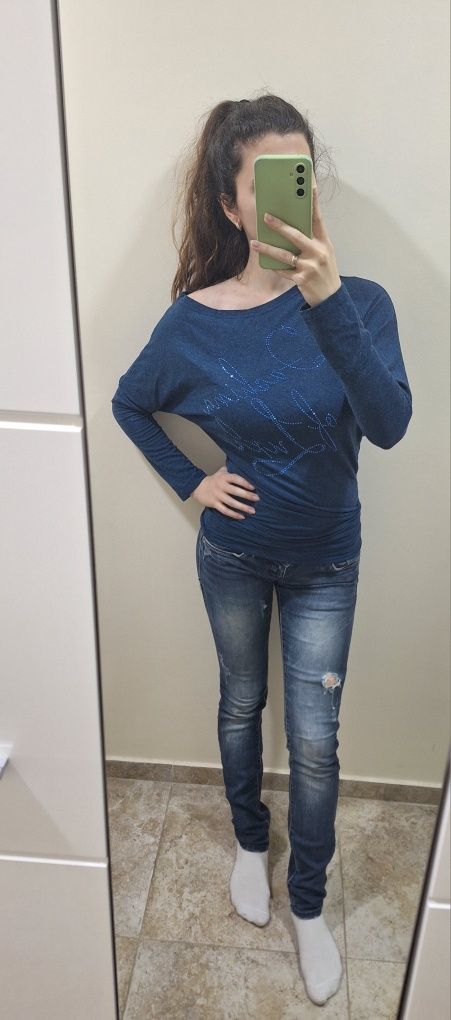 Комплекти женски дрехи
