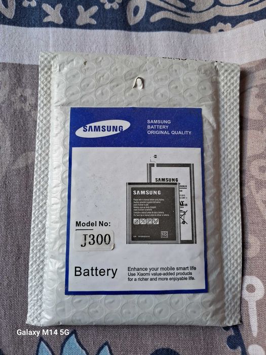 Продаются сотовый телефон Samsung J-2 (J-250)