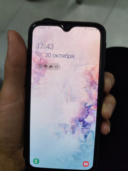 Продам телефон бу, Самсунг А40