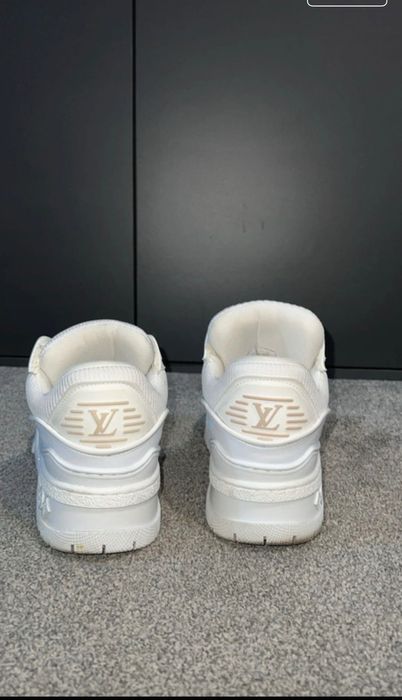 Adidași Louis Vuitton