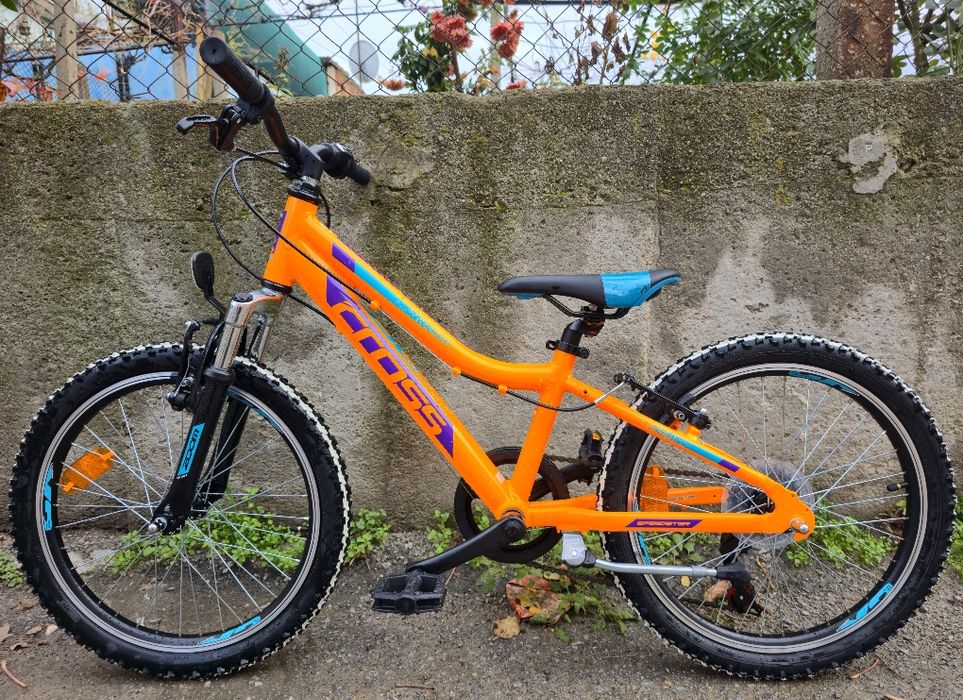 Като нов Алуминиев Детски велосипед 20цола 6 скорости Cross