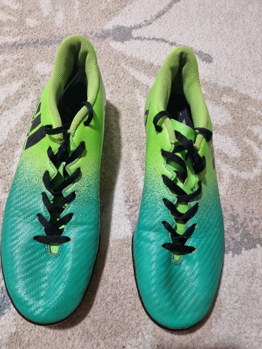 Ghete de fotbal sintetic 40