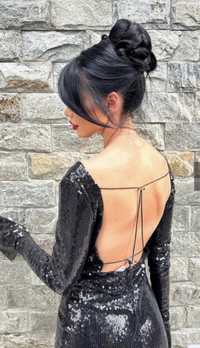 Черна елегантна рокля с пайети