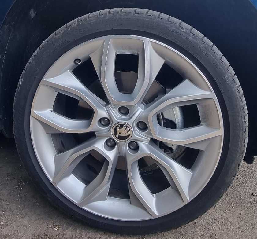 Anvelope vara Bridgestone Turanza 225 40 R19 93Y , DOT 5021 , 6000km