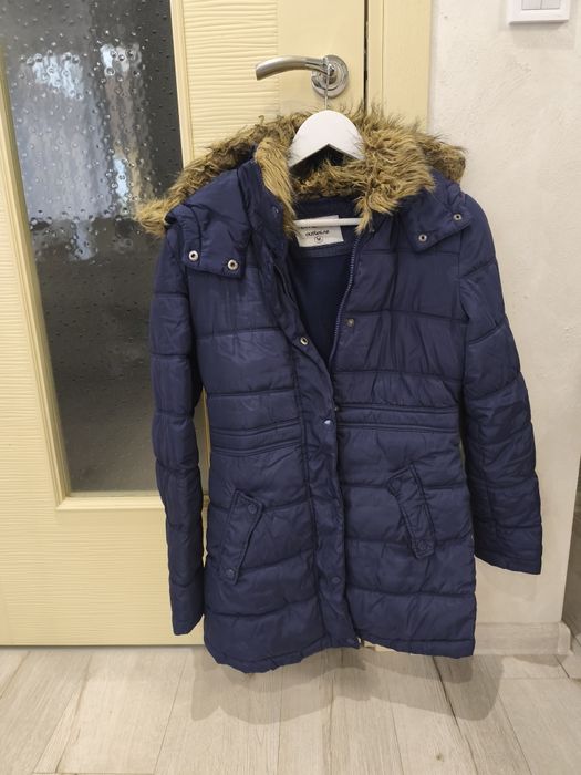 Дамско зимно дълго яке.