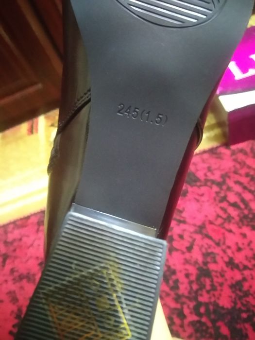 Ботинки новые женские (Пекин) 39 размер