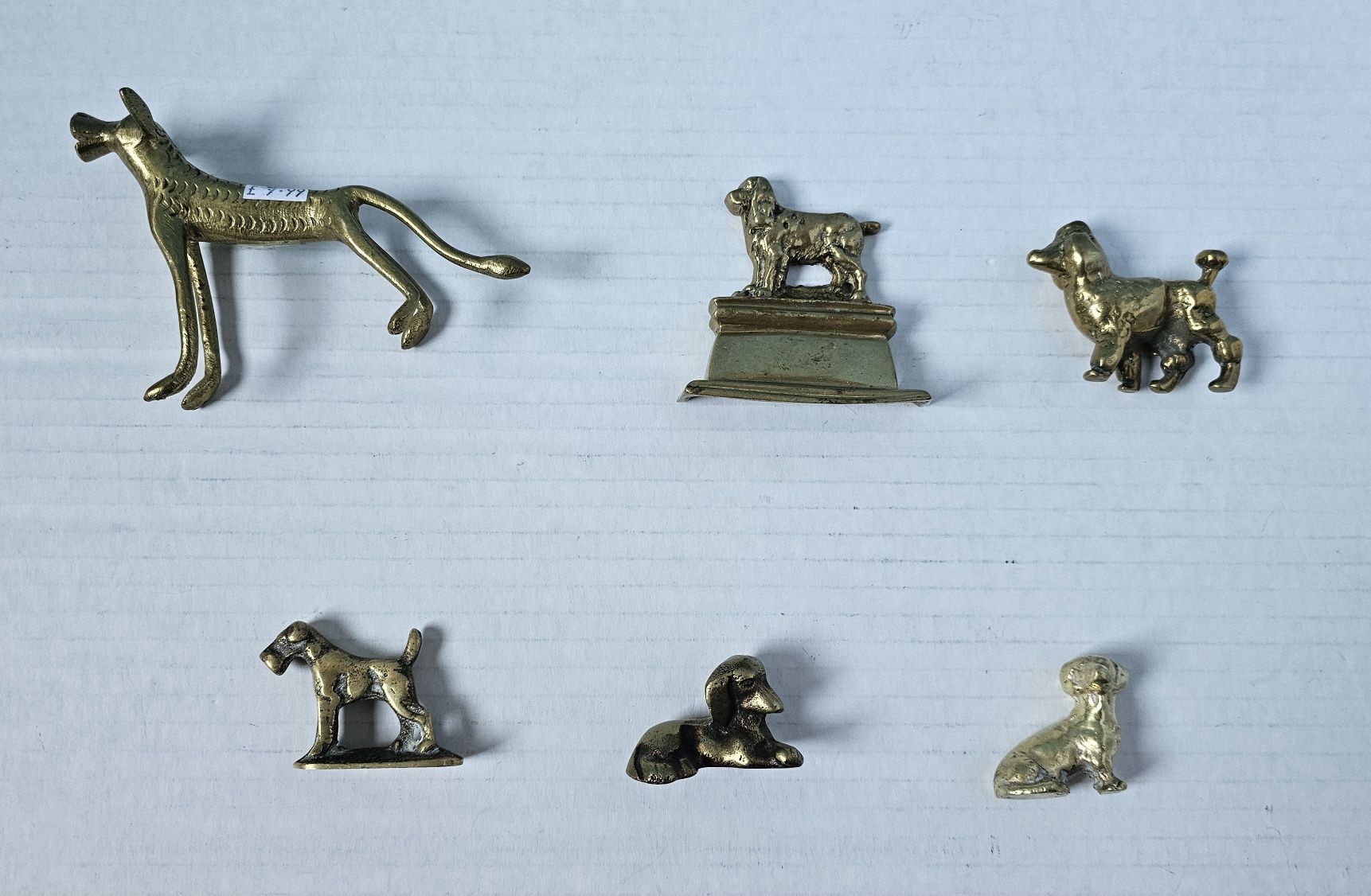 Lot miniaturi-câini din bronz