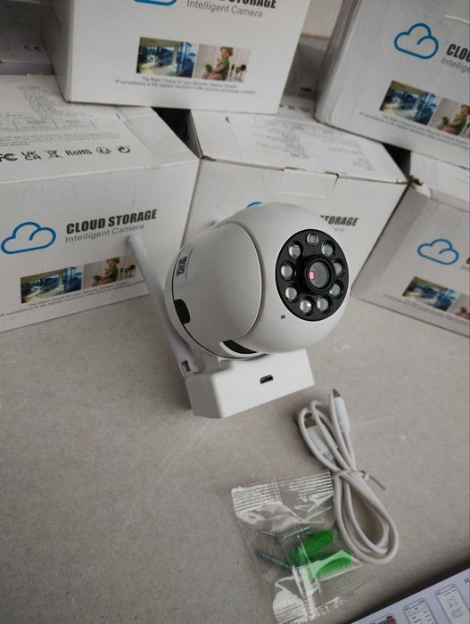 Камера за наблюдение 360 + 32гб карта памет и USB адаптер водоустойчив