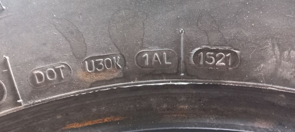 Зимни гуми 245/70 R16 4 броя Cooper 5mm.