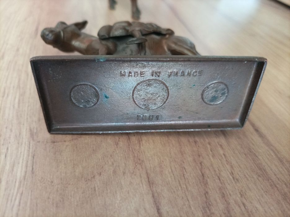 Statueta bronz  8 cm / 8 cm