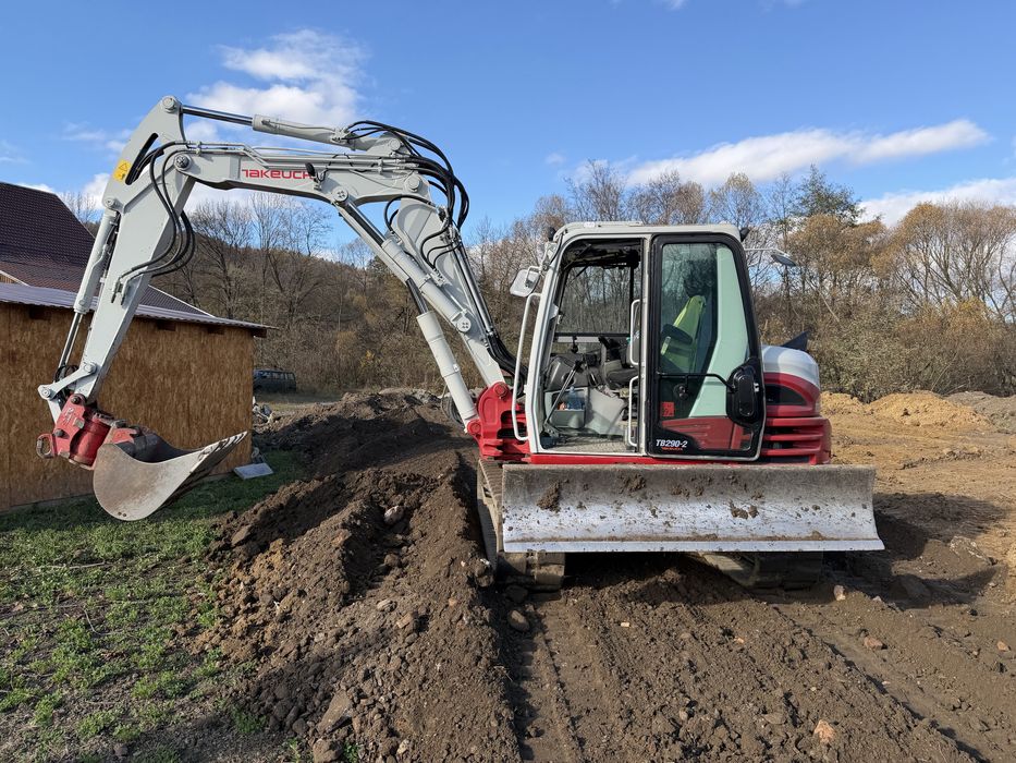 Excavator pe senile TB 290-2