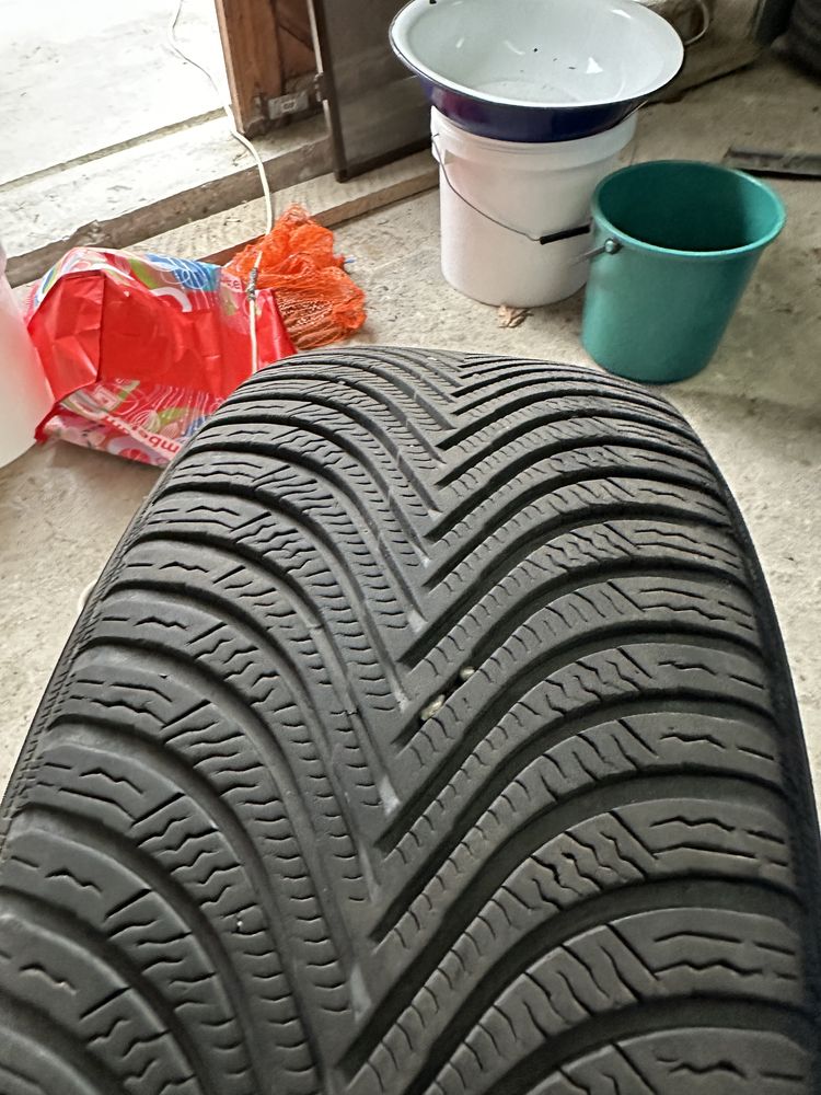 Anvelope de iarna Michelin Alpin5 225/55R17