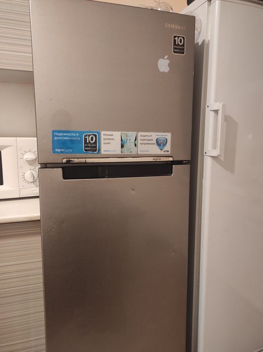 Продам холодильник