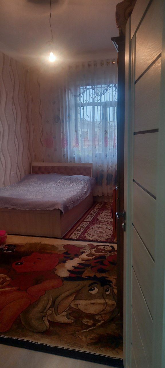 СРОЧНО продаётся 3-х комнатная квартира в Янгихаётском районе Спутник