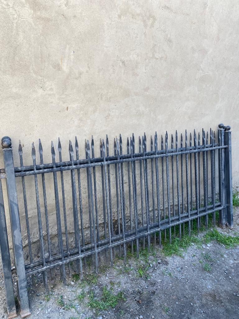 Кованный металически забор