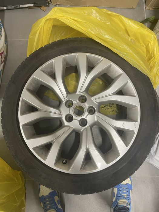 Джанти с гуми за Range Rover