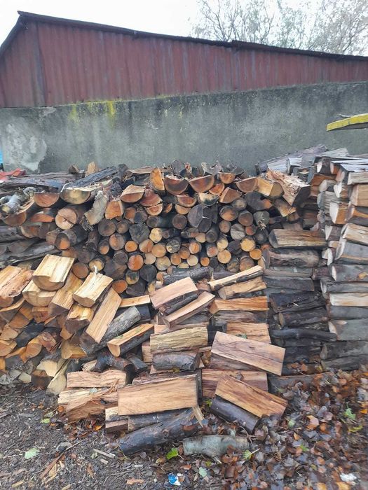 Lemn de foc cu livrare la domiciliu pentru centrale sau sobe de teraco