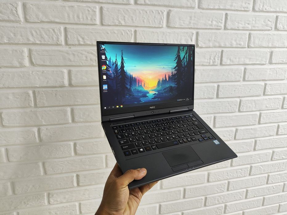 Yaponiya Ultrabook NEC Lavie HZ750/G