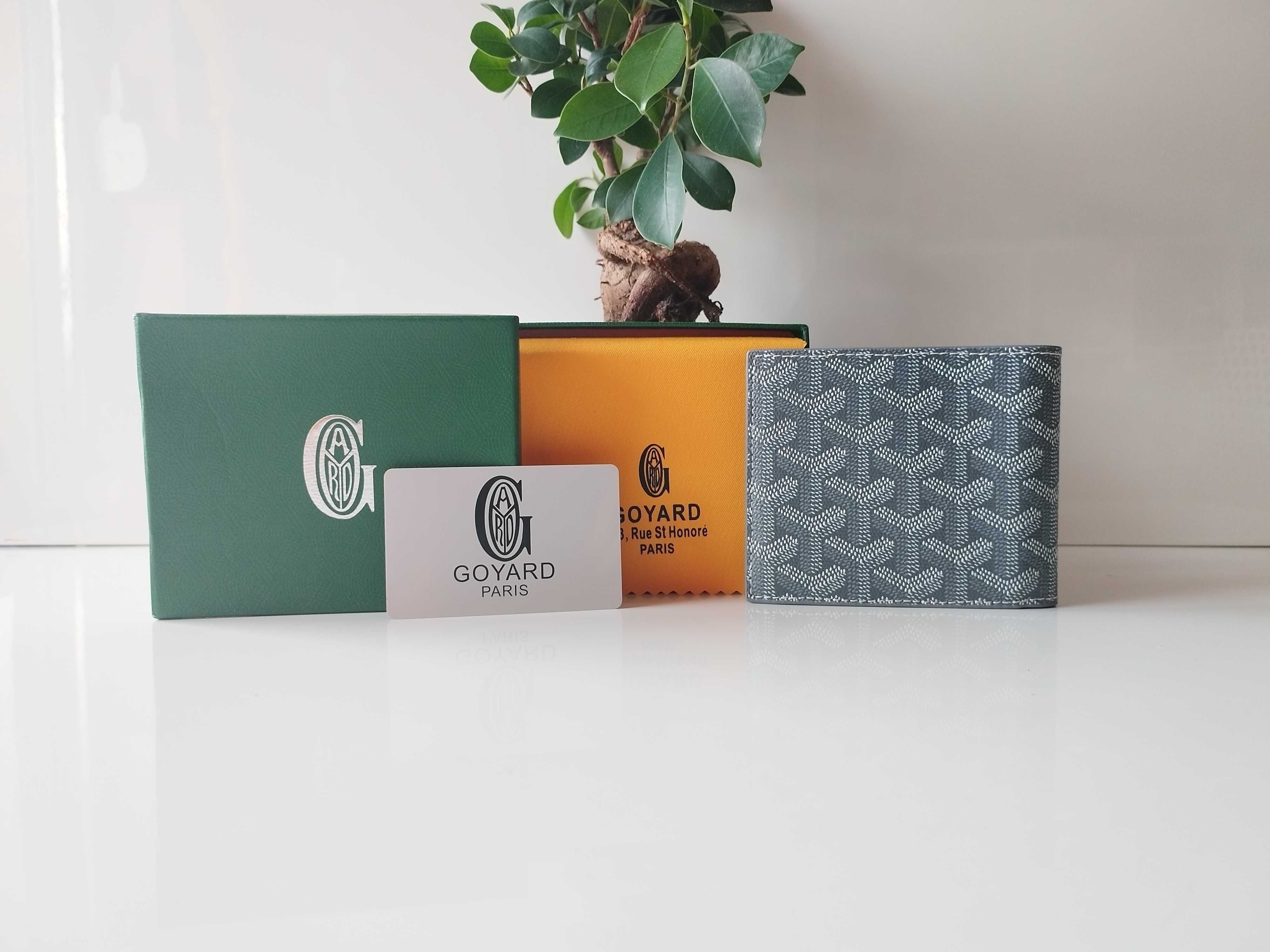 Goyard, Louis Vuitton и Stussy Портфейли