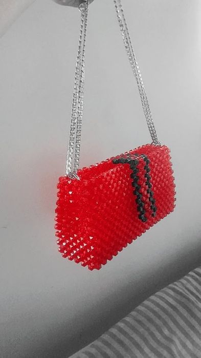 Qo‘lda to‘qilgan sumka