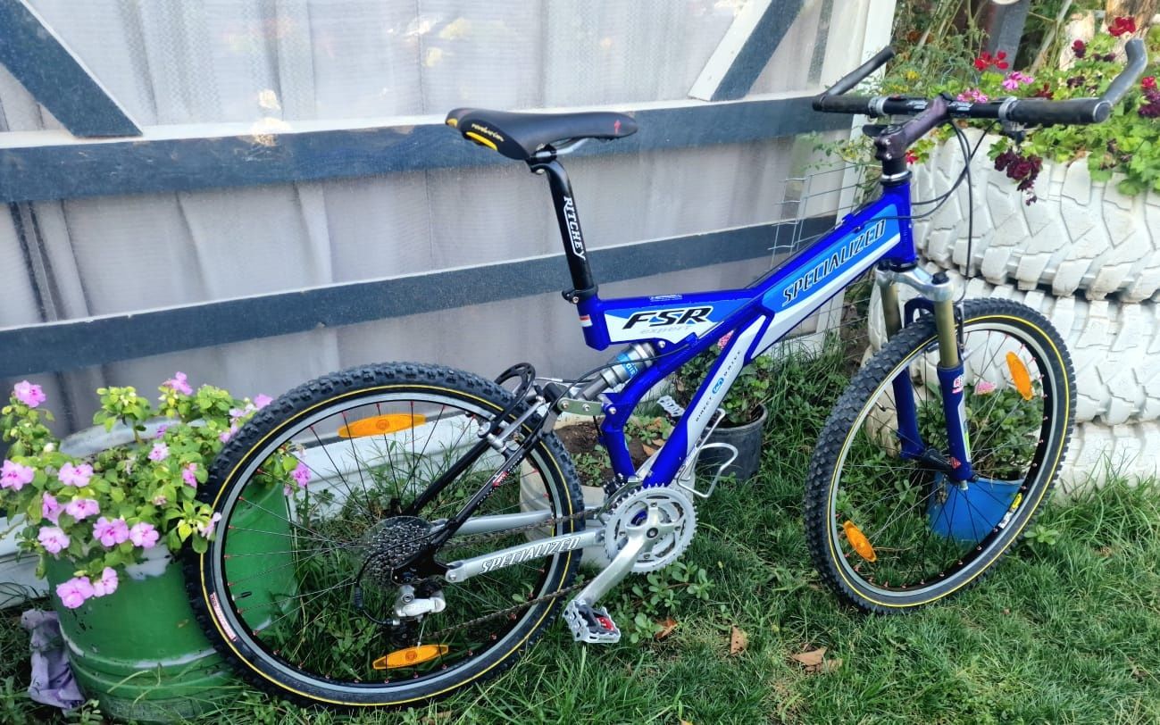 Specialized FSR – full suspension, Shimano Deore XT, RockShox