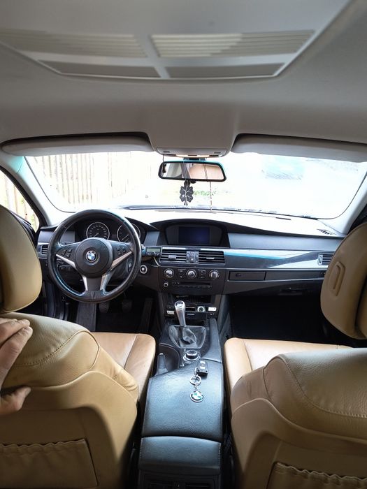 Vând sau schimb la alegere  BMW an 2008 shran an 2009  ambele mașini s