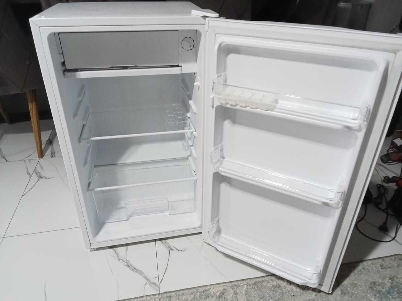 Холодильник Almacom AR - 92 (92л)  474х840х447