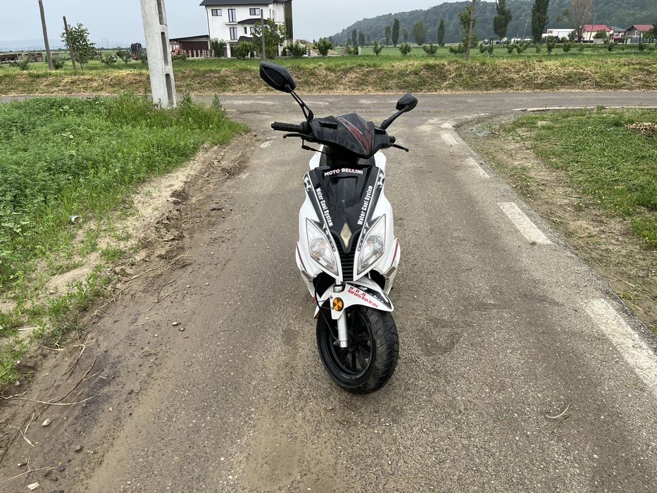 Vănd scuter 50cc