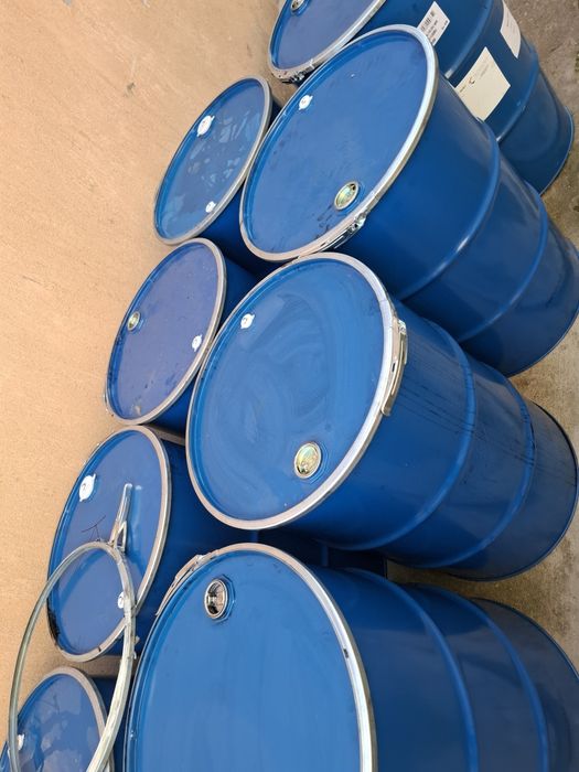 Vand butoaue 200 litri cu cerc