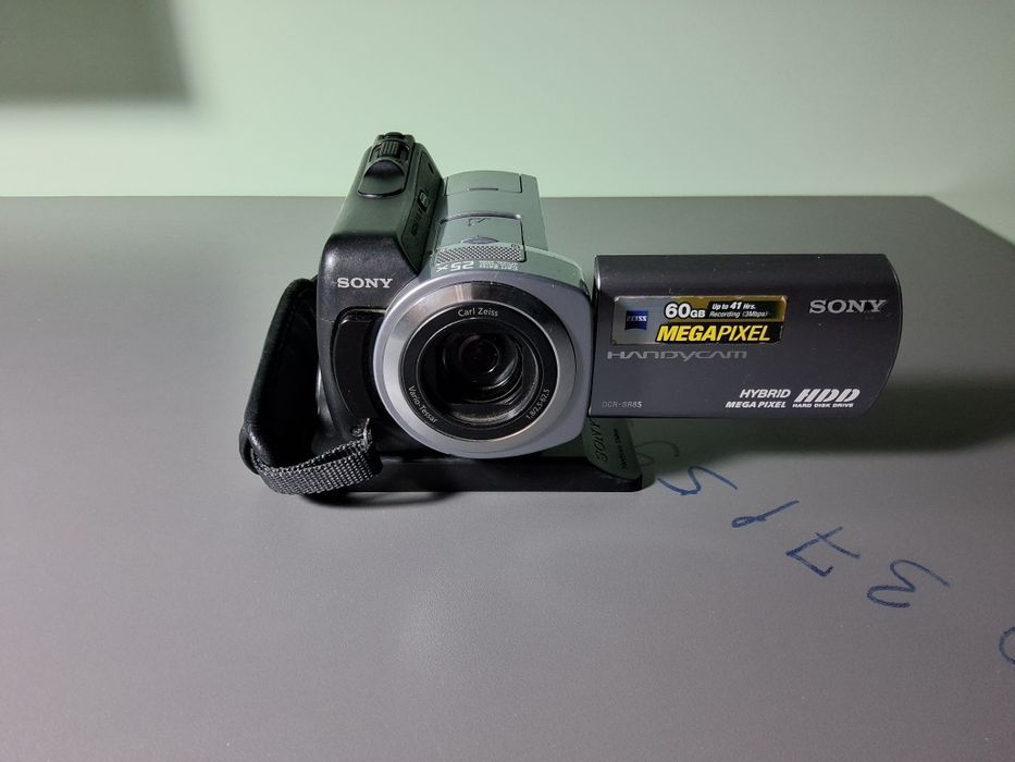Sony Handycam DCR-SR85