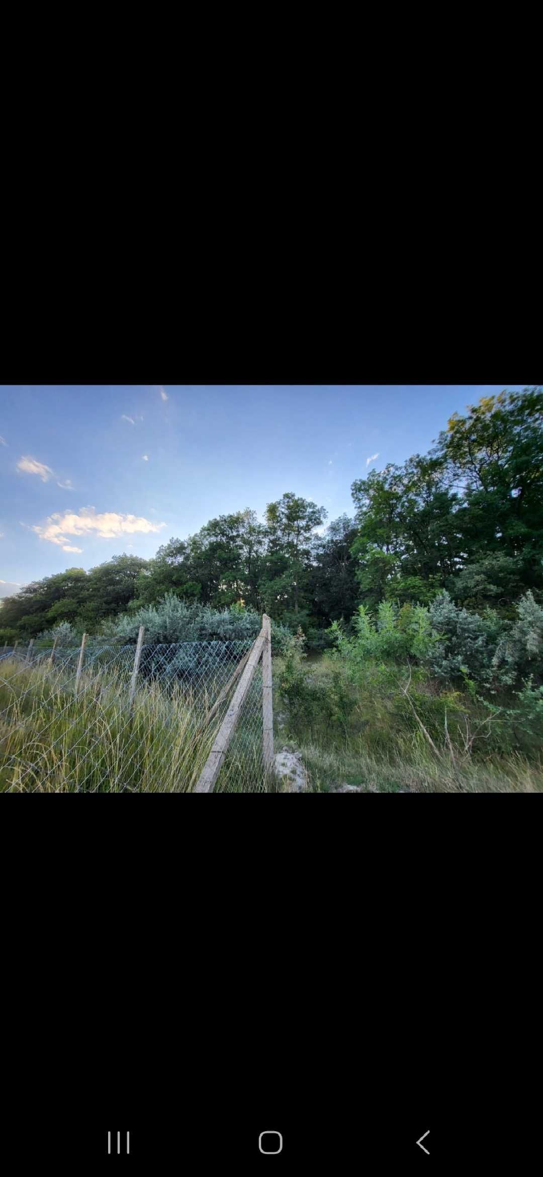 Proprietar vand teren Spataru zona vile noi situat exact langa padure