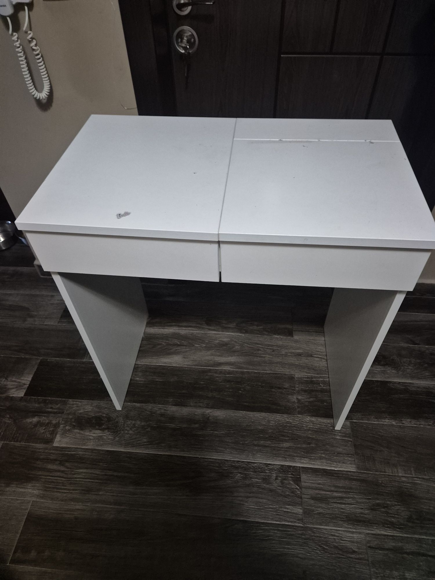 Тоалетка дамска  IKEA