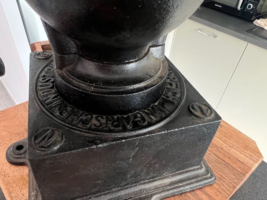 Râșniță de cafea originală Austro-Ungară – cca 1900 | Fontă