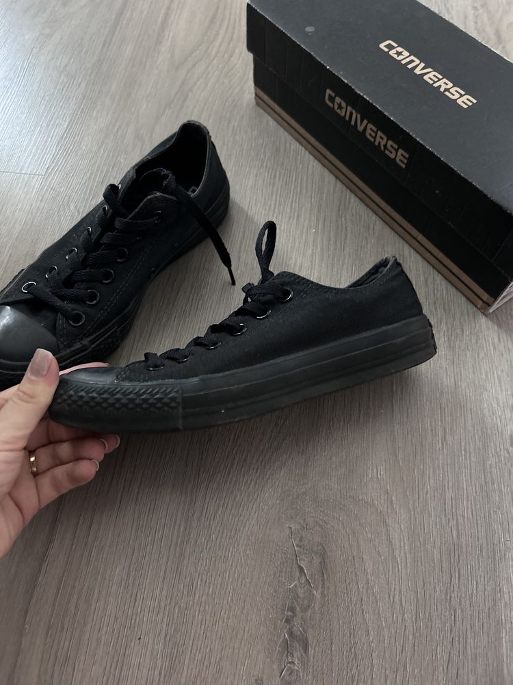 Vand tenisi converse negru, marime 37