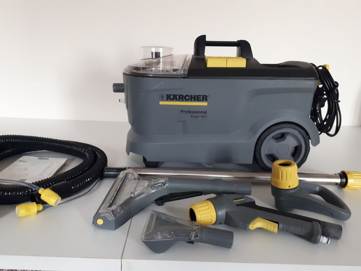 Продам моющий пылесос KARCHER PUZZI 10/1 отличном состояний в комплект