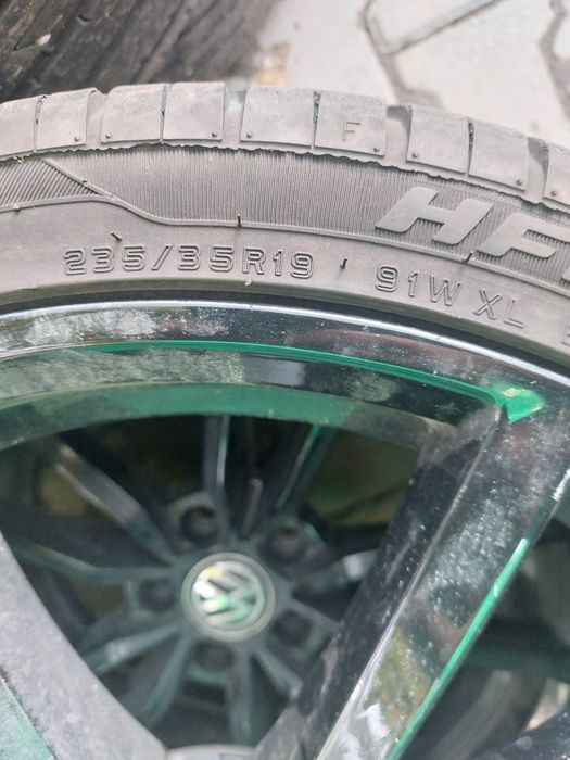 Roți WOLFGANG 235/35R19