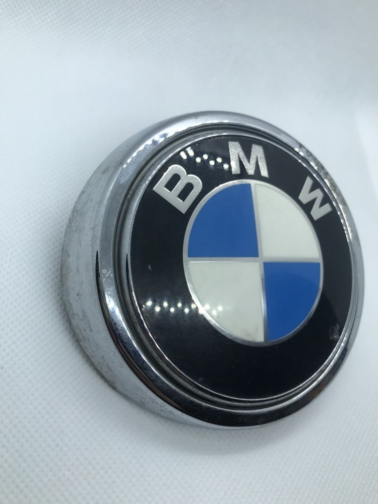 Знак, логотип BMW.