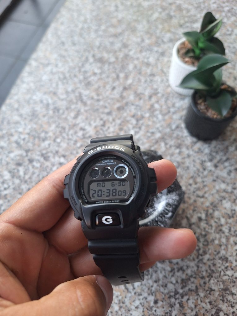 Ceas Casio G-Shock dw-6900bw