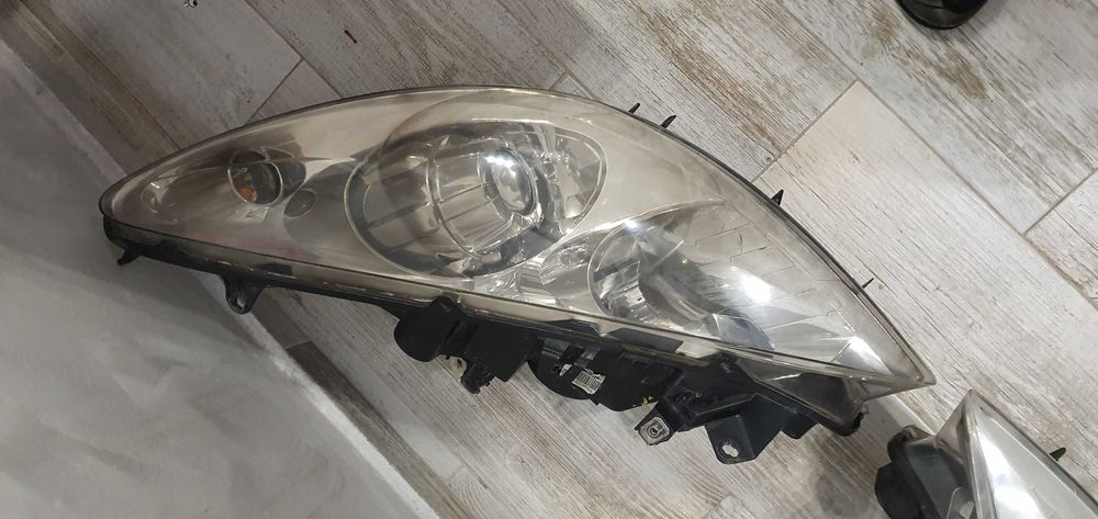 Фарове Пежо (Peugeot) 307 - 2007