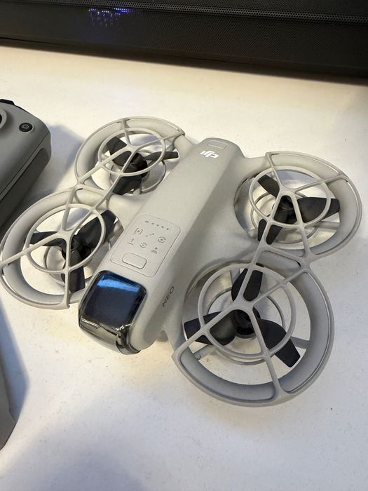 DJI Neo + дистанционно + допълнителна батерия