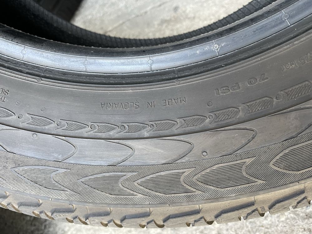 215/65/16C -4бр. Летни гуми за бус Continental